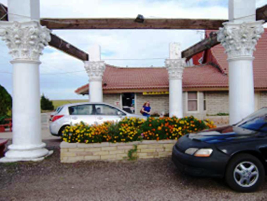 HOTEL FREE BREAKFAST INN OAKLEY, KS 2* (United States) - from US$ 57 |  BOOKED